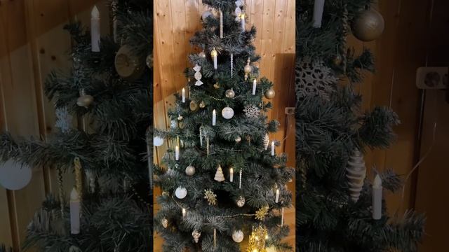 Эта елка впечатлит многих