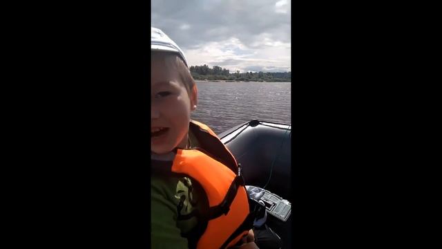 Первый тест ПВХ лодки Пиранья 320 с мотором триммером CARVER в заливе на Бору!!! Лето 2020...