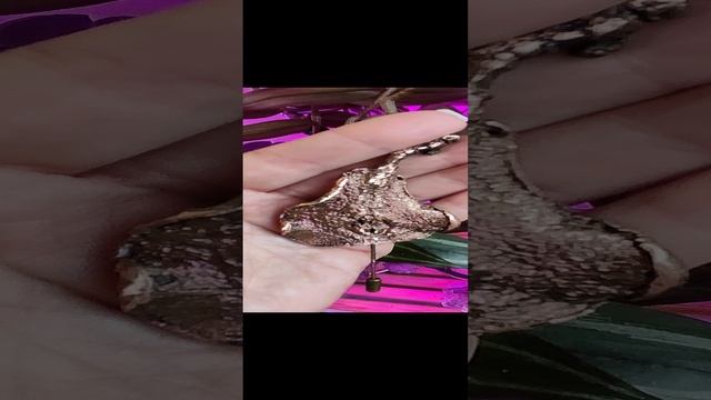 Брошь медная "Груша"