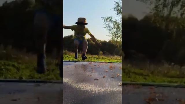 Мама купила самый большой батут