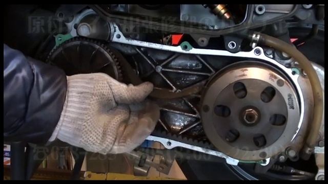 スペイシー100【JF13】の駆動系パーツを取り外してみた