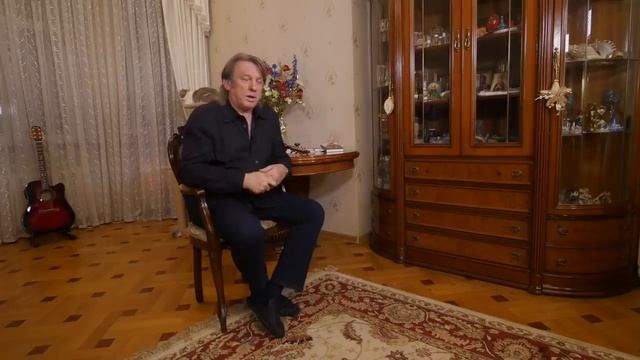 1000059386_Все города мира засыпаны по первый этаж, утверждает Юрий Лоза.mp4