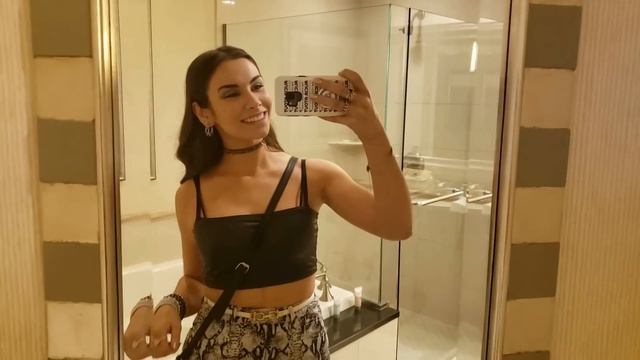 VLOG: Starrcast Day 1 & 2 Fun with Scott Hall, Ken Shamrock, Ron Funches, and more
