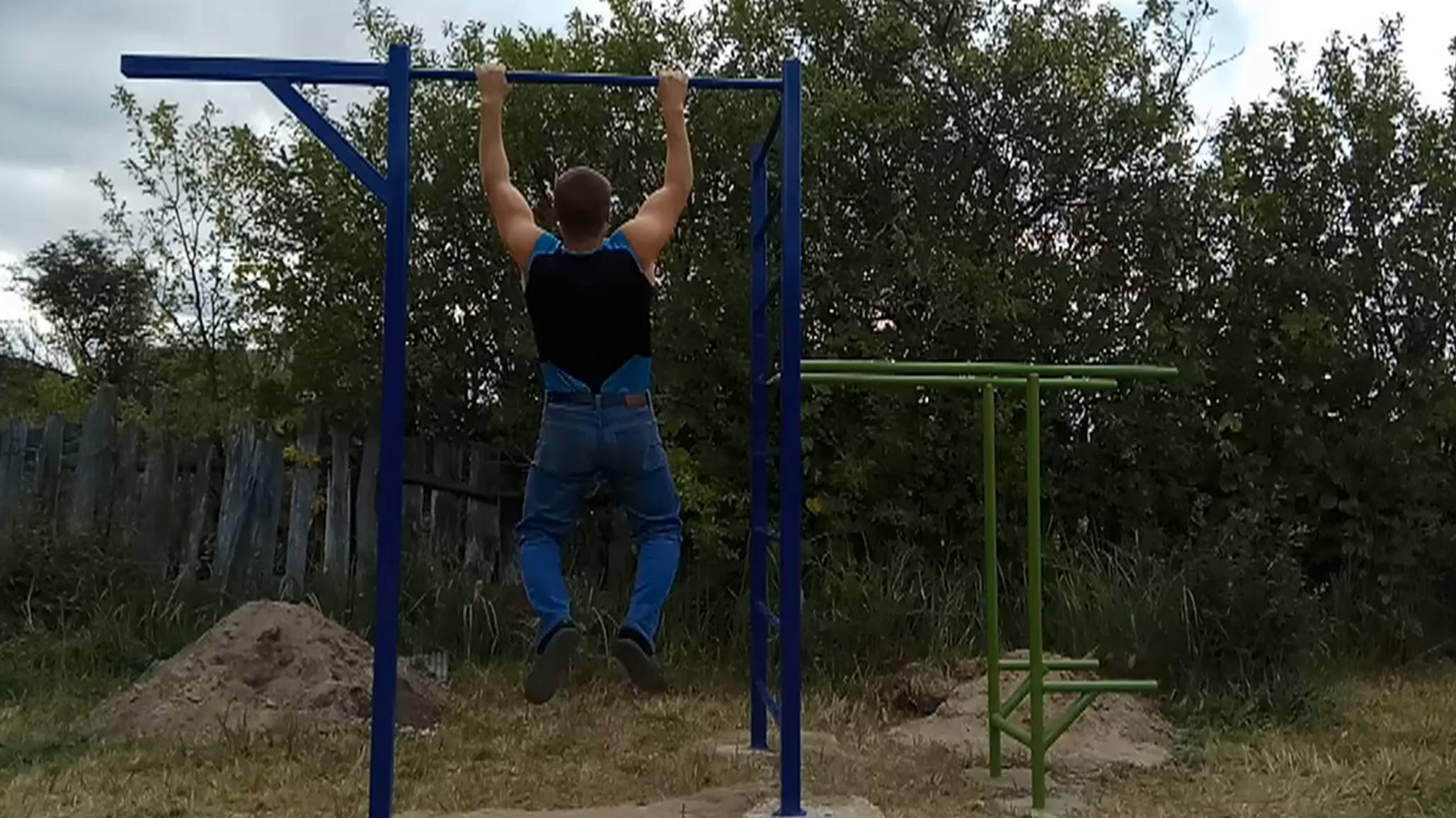 Cпорткомплекс на дачу