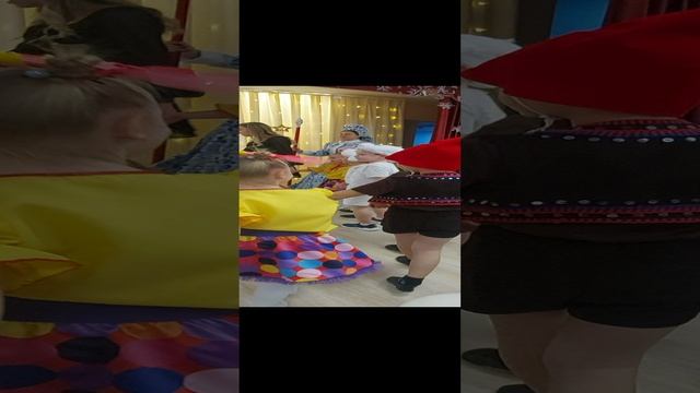 танец игра,заморозил Леночке коленочки
