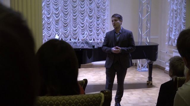 Г. Свиридов "Подъезжая под Ижоры", "Мне не жаль, что друг женился" - исп. Данил Хахилев