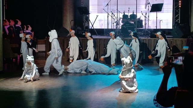 Танец "Где-то на белом свете"