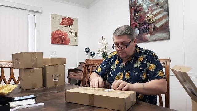 Потерянные // возвращенные посылки // Открываем 9 посылок по $6 каждая. USA