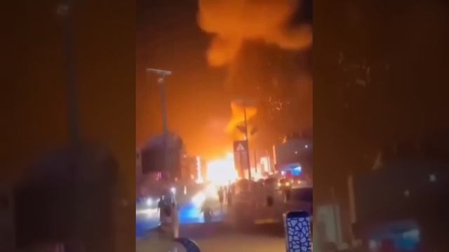 Мощнейший взрыв прозвучал в столице Йемена Сане - Израиль и США наносят удары по хуситам