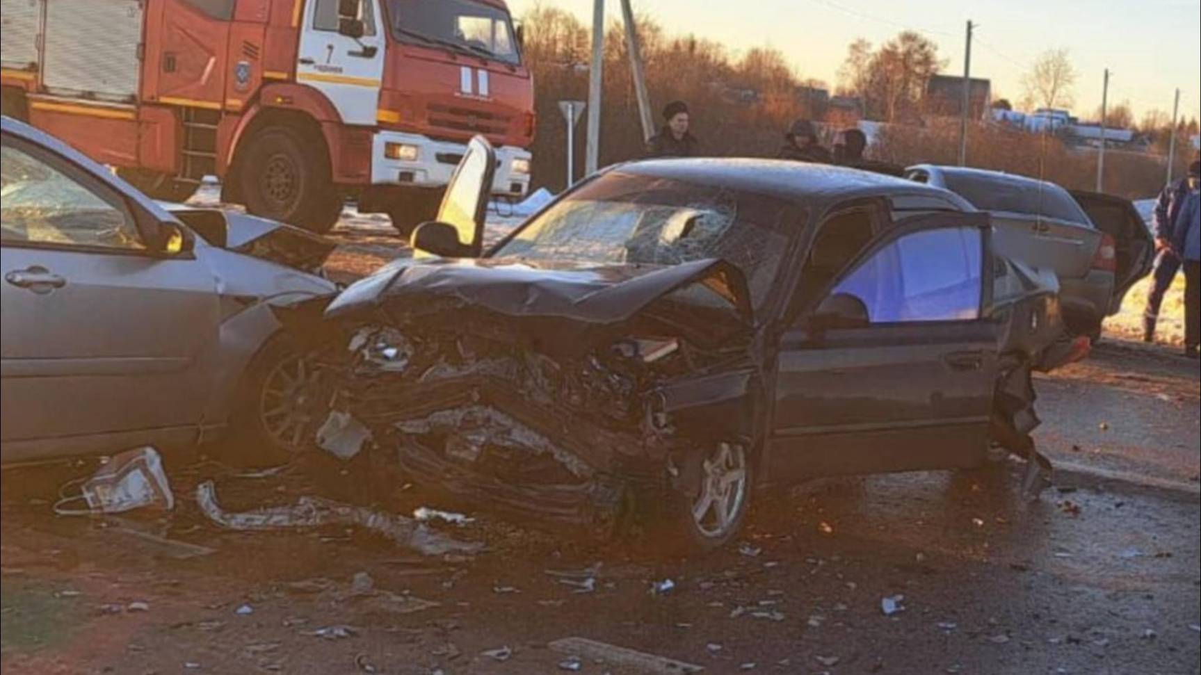 В Ивановской области сотрудники МЧС ликвидировали последствия ДТП