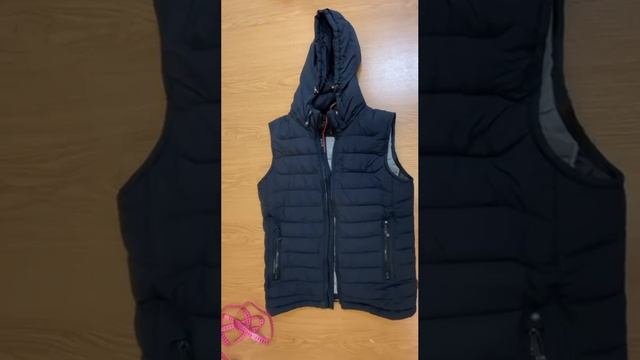 Из куртки в жилетку