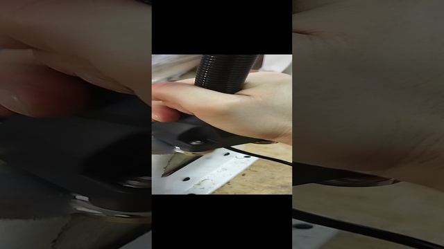 Не могу отодрать фонарь на магните Fabtec от станины станка. Вещь!