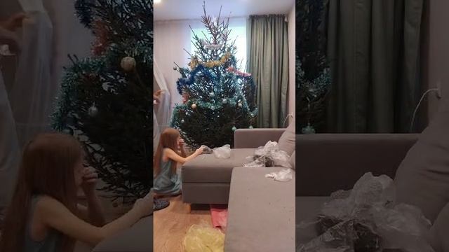 Ускоренное украшение ёлочки🎄❤️🥰Таисия и папа в эфире❤️