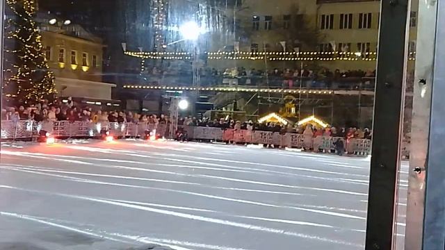 VID_20241221_192645