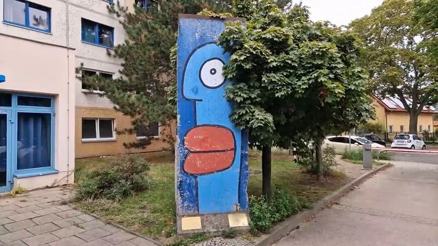 Восточный Берлин_ как выглядит столица ГДР - страны которой больше нет.