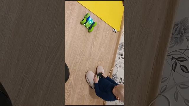 Машинка танцор