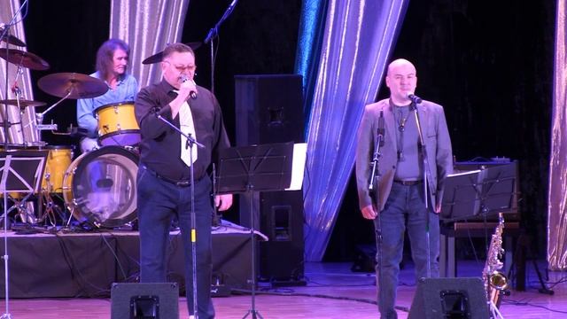 02 Я пью за тех, что в море