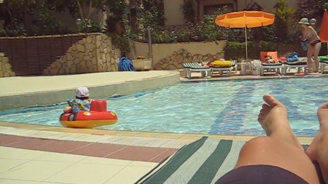Отель Justiniano Club Alanya 4* (Турция, Алания)  2012 год. Детский бассейн во дворе отеля.mvi_3676