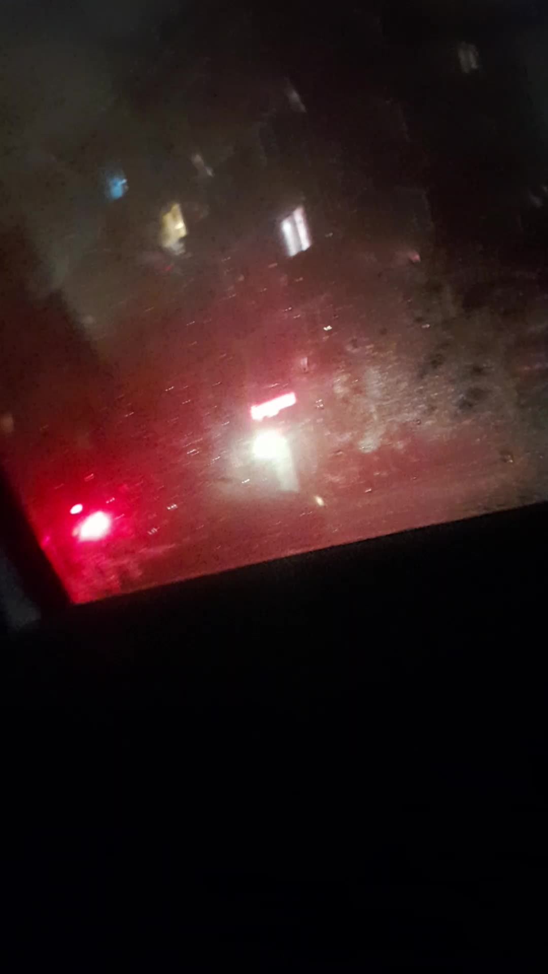 смотрим в окно автомобиля