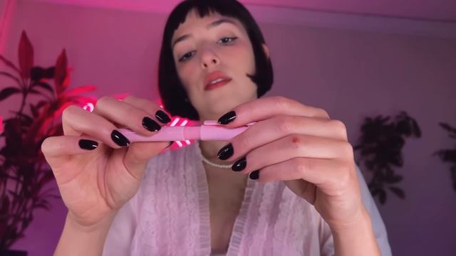 anna dreamy ASMR. Шёпот, движения рук, звуки рта, массажка, пёрышки, кисточка и другие предметы.