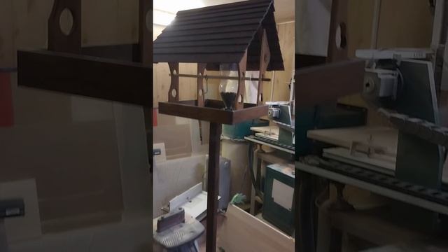 Один из дней деревенского столяра.