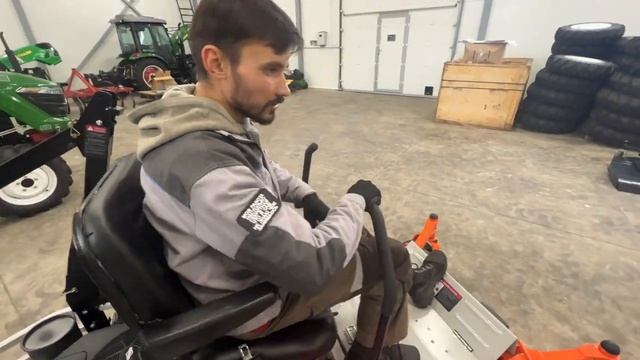 Райдер-косилка с нулевым разворотом CATMANN 62 ZTR