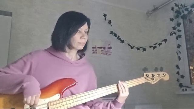 "Hayloft" MotherMother (bass cover)
