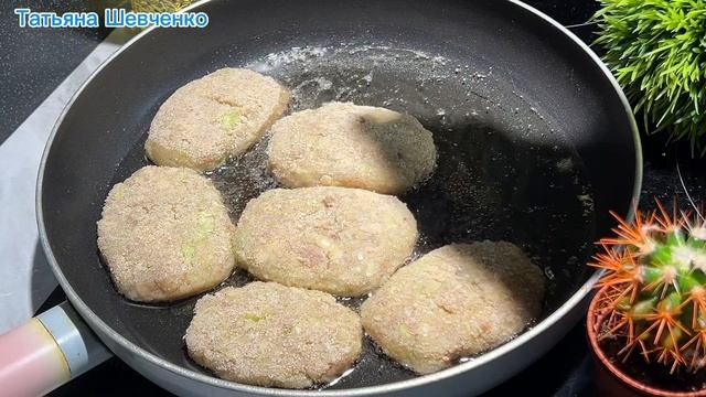 Мои дети называют это блюдо "Объедение"  Готовлю КАПУСТНИКИ, только так и больше никак!