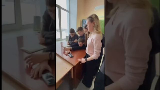 Новогоднее видеопоздравление от 11м класса