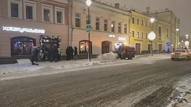 Как Москва борется с последствиями снегопадов