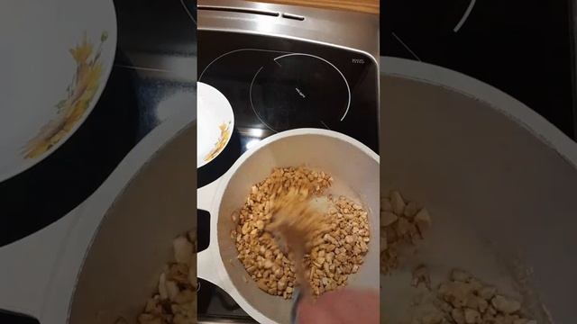 Орешки в карамели-самый удачный и проверенный вариант для меня!