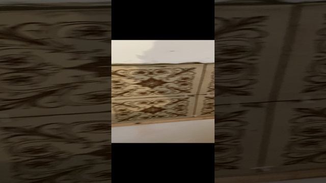 В подвале заброшенного дома нашел старинную плитку ислелал из нее фартук на кухню