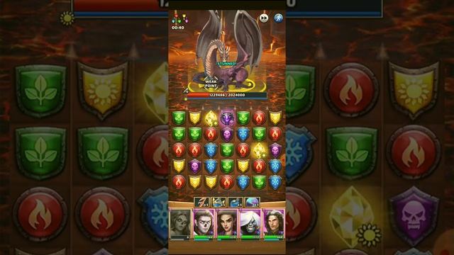 empires and puzzle atac titan galben