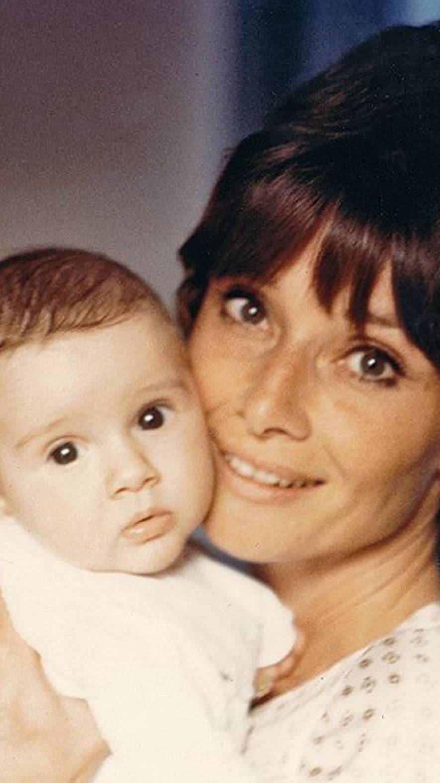 1973Audrey and Luca in the gardens of La Paisible /Одри с сыном в саду своего дома