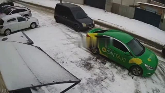Не успел дойти до подъезда,как был мобилизован