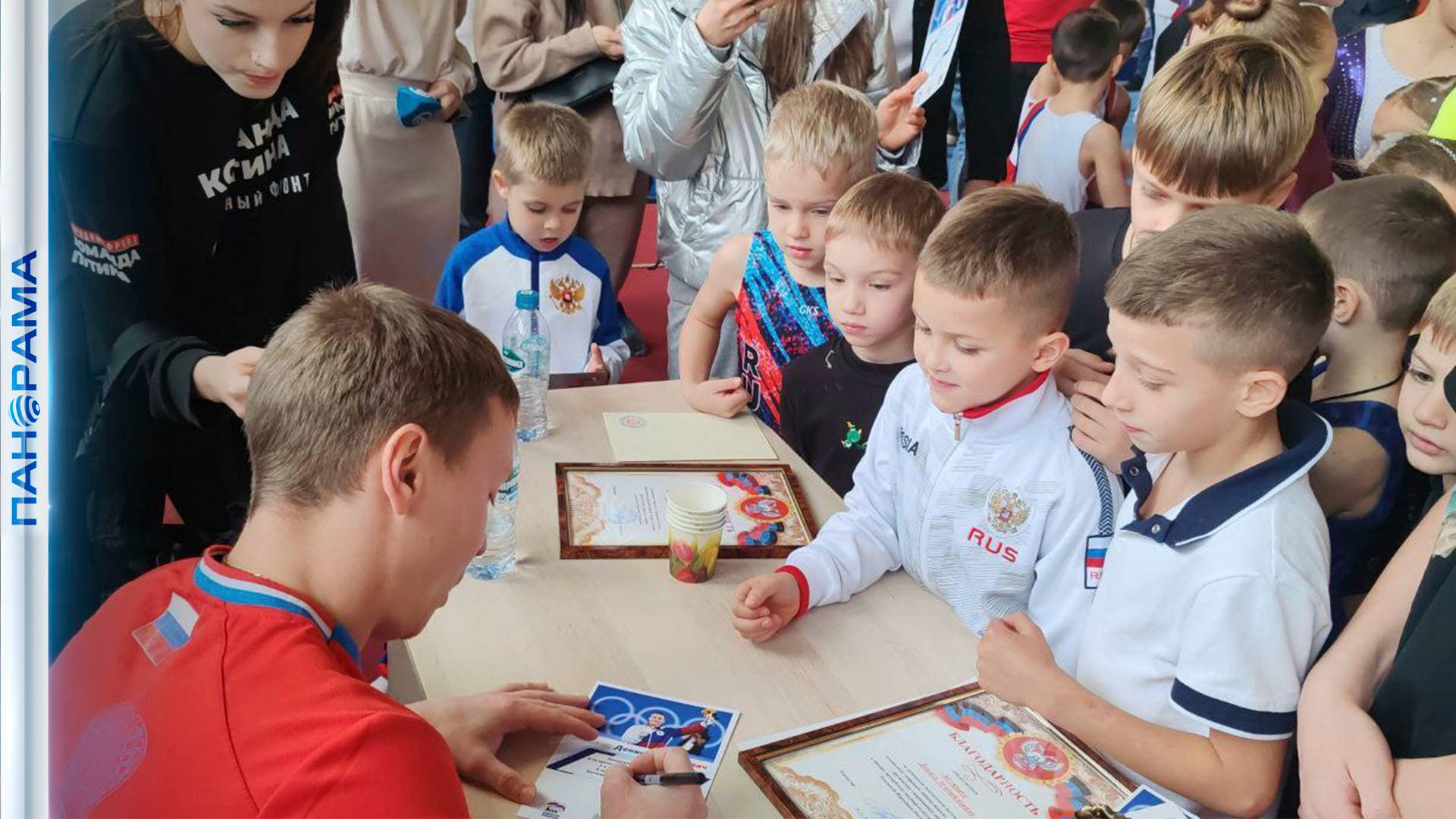 Олимпийский чемпион по гимнастике впервые в ДНР! Как наши спортсмены встретили Дениса Аблязина?