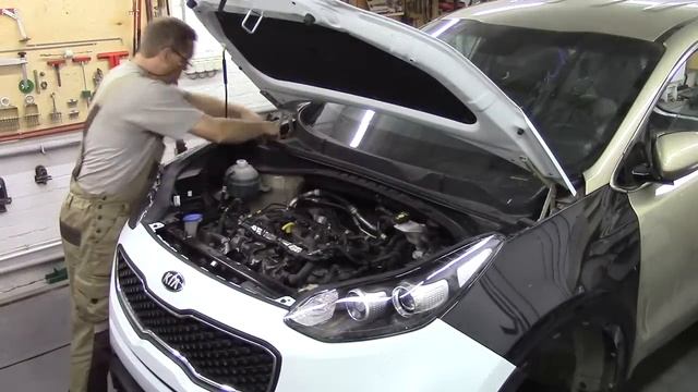 Киа Спортейдж, лобовой удар. Смотрим результат. Body repair after an accident.
