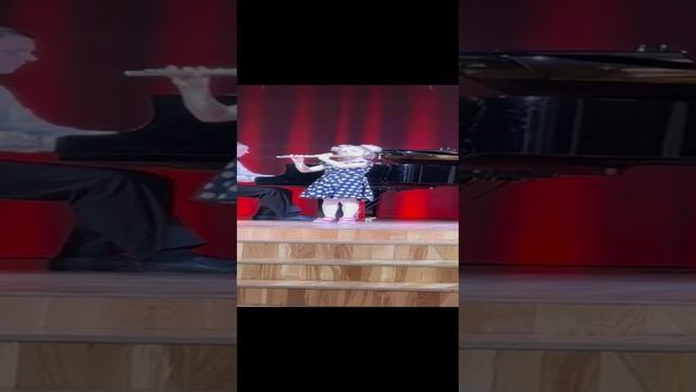 Алиса МузШкСпец 1 класс НГ