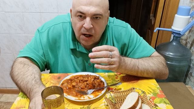 Мукбанг. Жаркое и персиковый сок. Вы же расплачиваетесь в магазине наличкой?