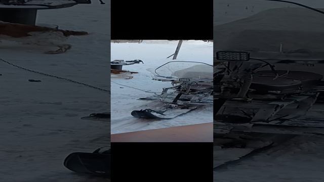 25.12.2022 Арни привыкает к снегоходу