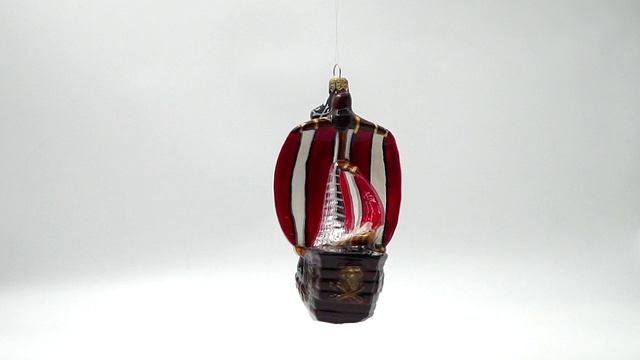 "Пиратский корабль"