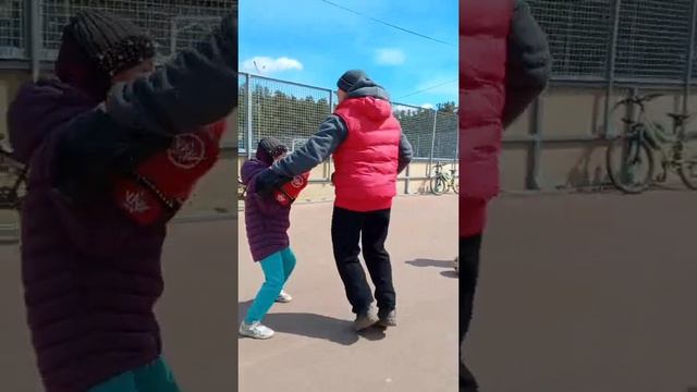 работа на разрыве дистанции. Марг 8 лет