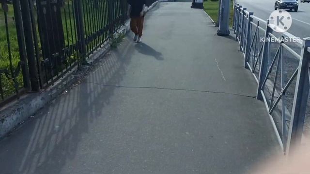 Сельчанка в Америке.Живут припеваючи.Никто? не работает?