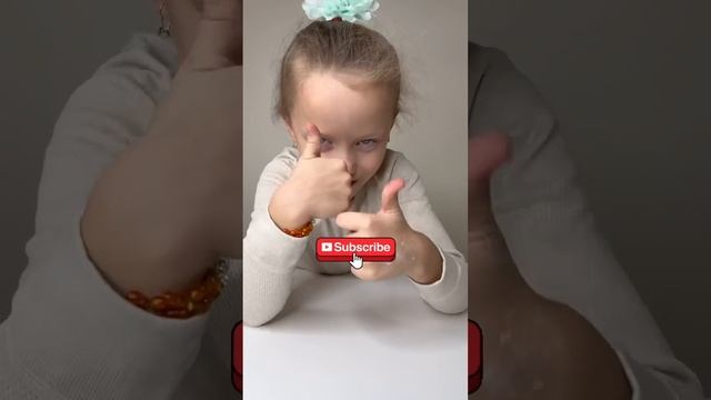 Фокус с монеткой 2 #miralike #фокус #фокусыдлядетей #фокуспокус