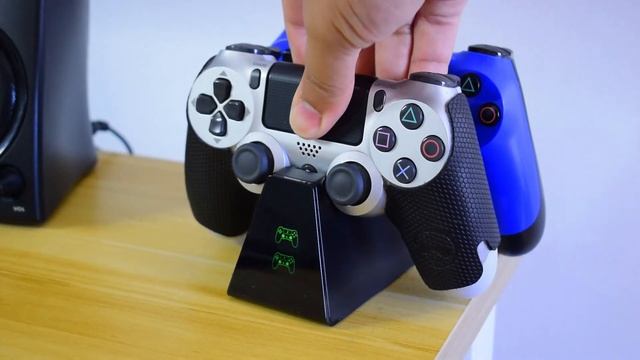 ViveFox Dual Charging Dock | PS4 And PS4 Pro | Is It Good?