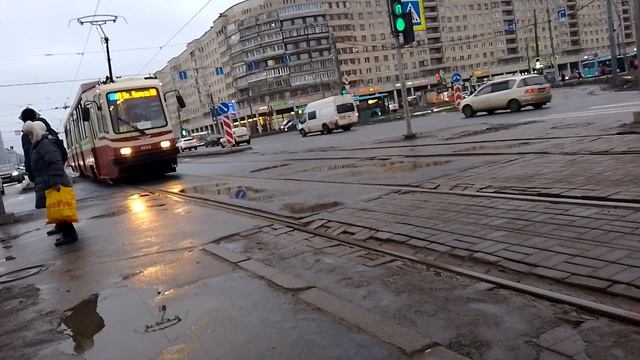 Трамвай N°49 Малая балканская улица-улица Марата Прибывает к остановке Проспект славы.