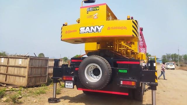 SANY Crane 60 Ton STC60005 @ Engineering News TV