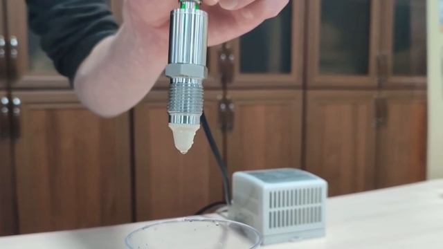 Ёмкостно-частотный сигнализатор уровня Katu LS280. 
Настройка и работа датчика: Соляной раствор