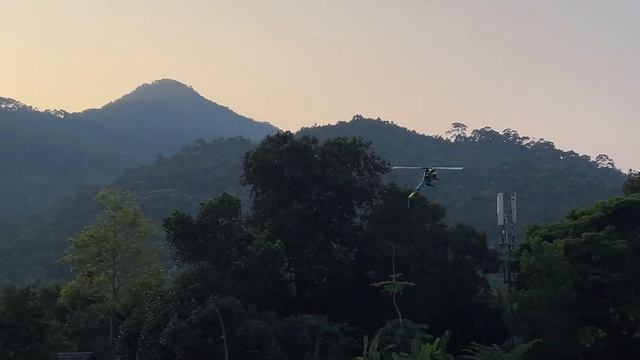 3D flight at sunset on a radio-controlled helicopter Kraken 580.