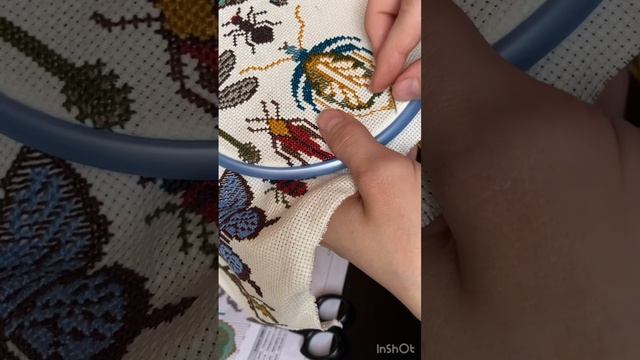 Необычная интерьерная картина #вышивка #интерьернаякартина #вышивкакоестиком